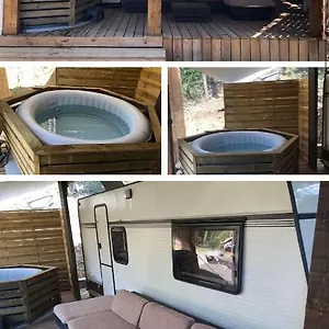 Camping Caravanes De Provence, Aiglun (Alpes-de-Haute-Provence)